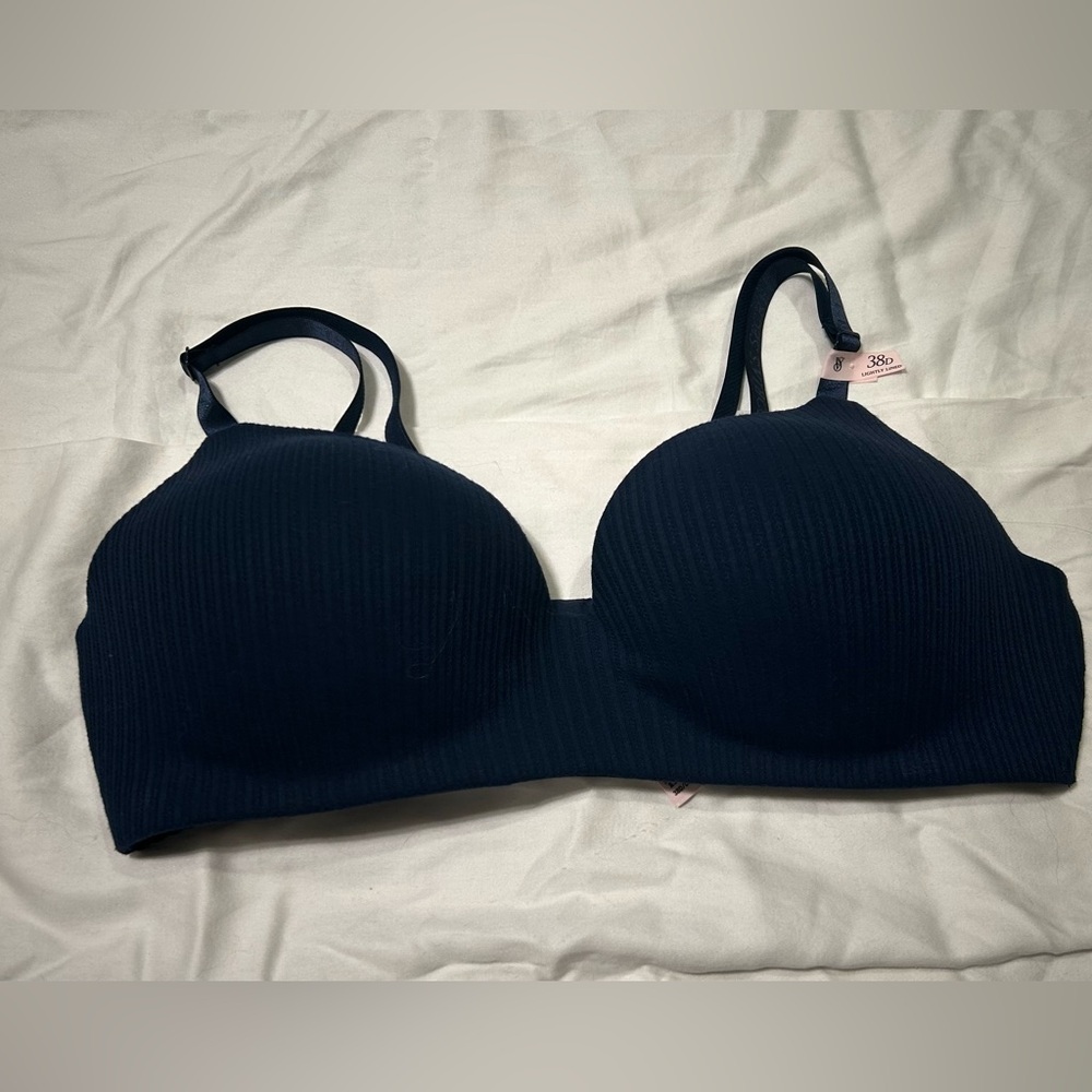 Brand new Wireless Victoria Secret  tshirt bra